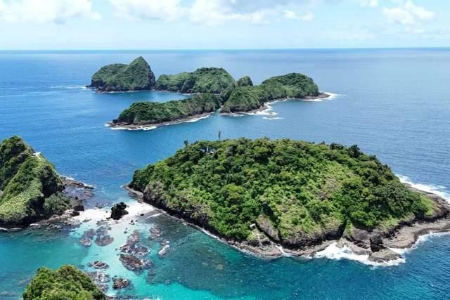 Banyuwangi Nature & Beach Escape